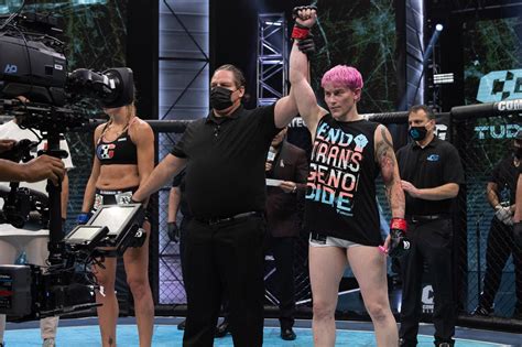 transgender fighter alana mclaughlin wins mma debut