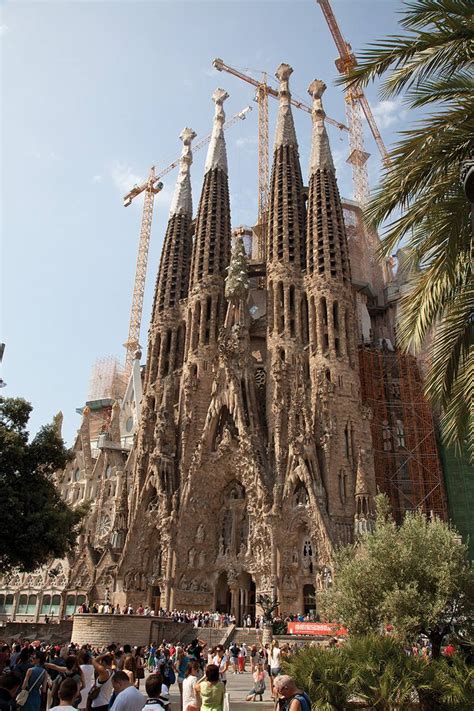 barcelona gaudi modernism  trips   somethings  europes