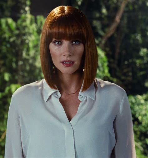 Claire Dearing Film Universe Jurassic Outpost Encyclopedia
