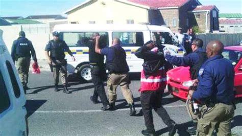 robbers in security uniforms pull off daring heist