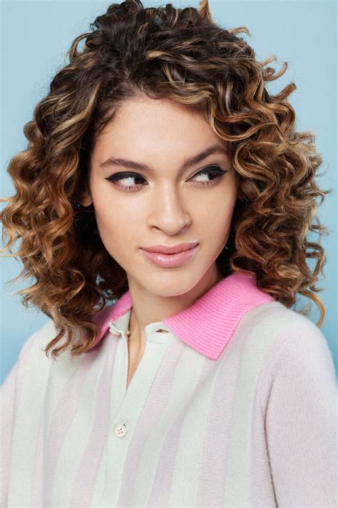 how to style curly hair hair style