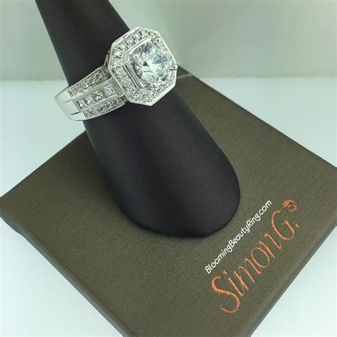 Simon G Passion Octagonal Halo Bridal Ring – Nr109