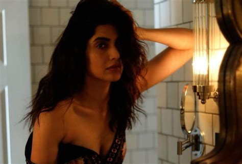 Karishma Tanna Crossed All Limits For A Photoshoot Posed Bo Ldly In