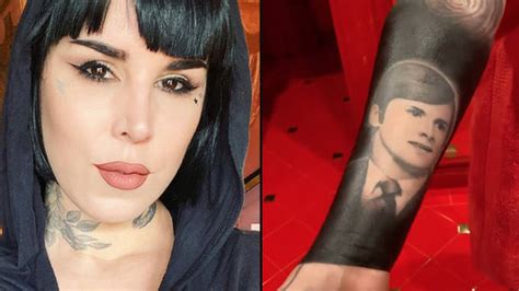 kat von  reveals reason  controversial blackout tattoo popbuzz