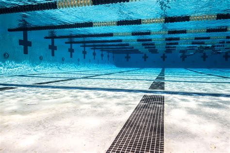 commercial pool underwater pic pool leak doctors