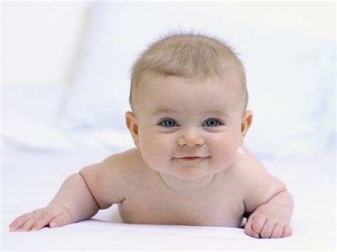 widescreen baby picture  happy baby image