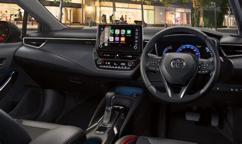 how to set your perfect driving position in your toyota toyota uk