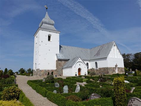 hjerm romanische ev kirche erbaut im  jahrhundert westturm von