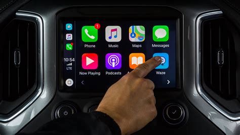 apple carplay en android auto gevaarlijker  dronken rijden letselschadenu