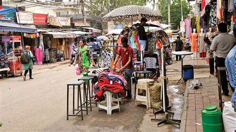 monitoring committee finds large scale encroachments  lajpat nagar