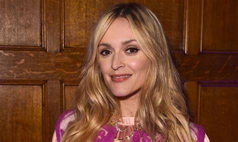 jamie oliver supports brave fearne cotton amid mental health update
