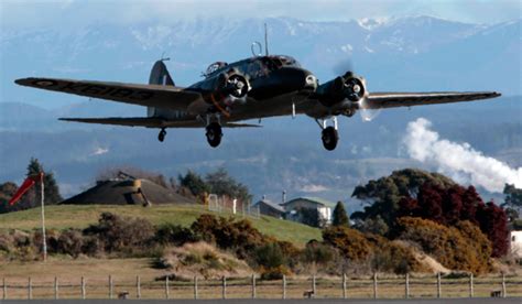 restored bomber returns   skies stuffconz
