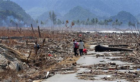 December 2004 The Deadliest Tsunami In World’s History