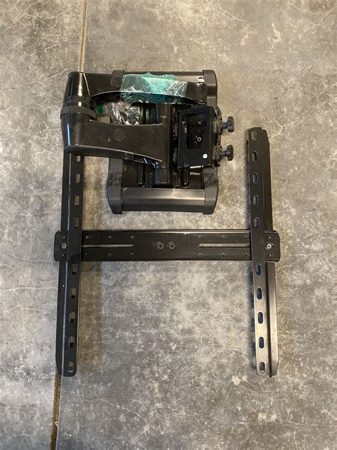 tv wall mount sanus visionmount vmf  sale  bothell wa offerup