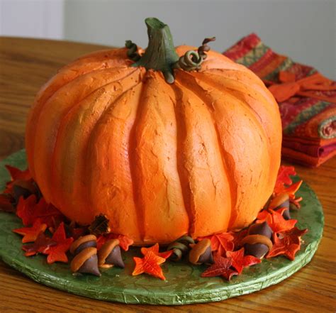 halloween pumpkin cake  leaves  curly vines cakecentralcom