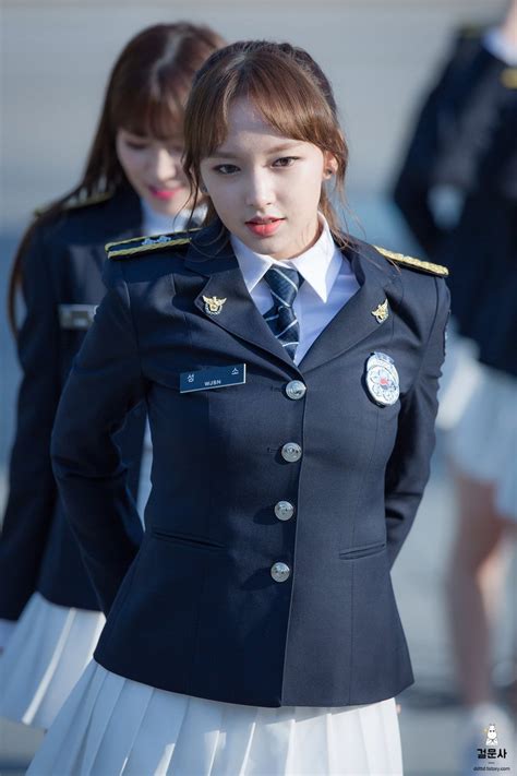 Pin By Thang11 On Cheng Xiao Military Girl Military Women Korean Girl