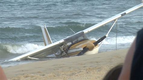 Plane Makes Emergency Landing On Ocean City Maryland Beach Cnn Video