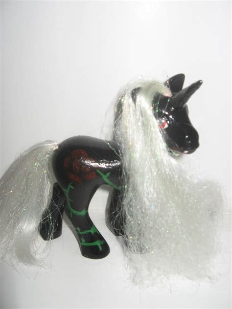 pony custom vampire  kawaiizim  deviantart