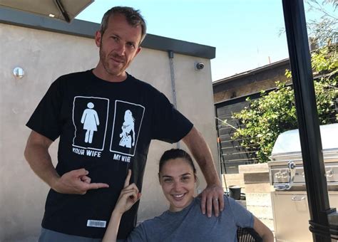 gal gadot s husband has the best t shirt to show off he s