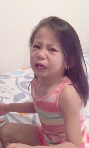 girl cries after following older sister into bathroom and seeing that she s menstruating daily