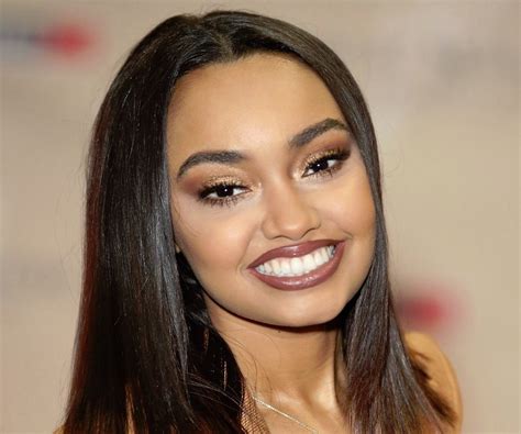 leigh anne pinnock facts childhood family life
