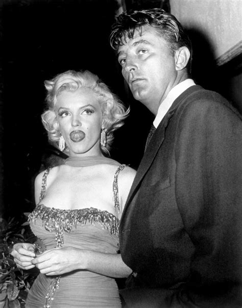 pin by dianna malysh on marilyn monroe in 2020 mitchum