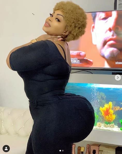 This Super Endowed Lady Claims She Has The Biggest Natural