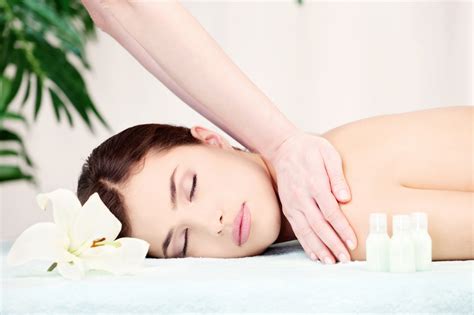 Support Your Detox With Aromatherapy Massage Aromatherapy And Massage