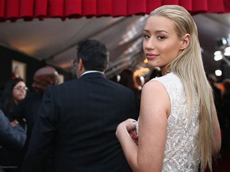 iggy azalea s lawyers threaten vivid entertainment over