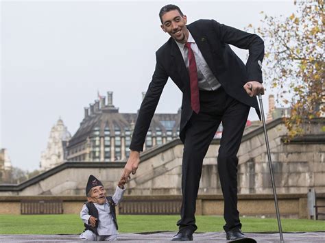 Sanam Media Live Guinness World Records Tallest And Shortest Men Meets