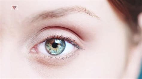 doctors find 27 contacts stuck in patient s eye