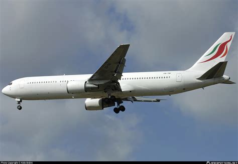 cs tqi srilankan airlines boeing  ser photo  aldo bidini id  planespottersnet