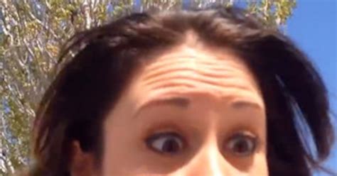 this woman s reaction to her sneaky selfie proposal is priceless—watch