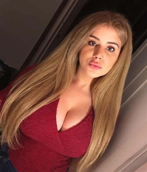 Pin On Busty And Blonde 3