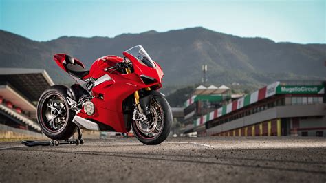 ducati panigale     laptop full hd p hd  wallpapers images