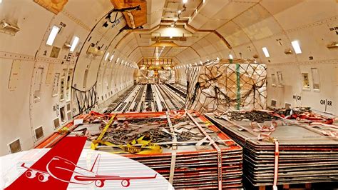 Inside An Empty Cargo Airplane Boeing 747 400 Aircraft Newsy