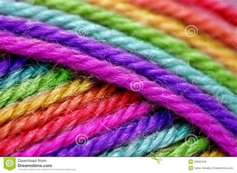 de wol van de regenboog stock foto afbeelding bestaande uit textiel