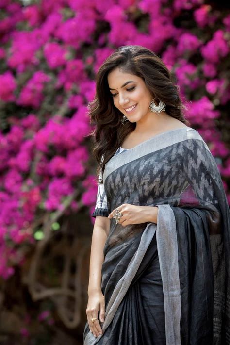beautiful actress ritu varma hot photos in black saree