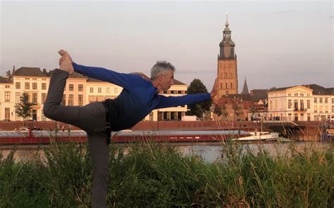 nieuwe serie yoga voor mannen vanaf  september yoga voor mannen  zutphen eo