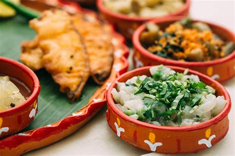 enjoy bengali food with iti in the heart of kolkata traveling spoon