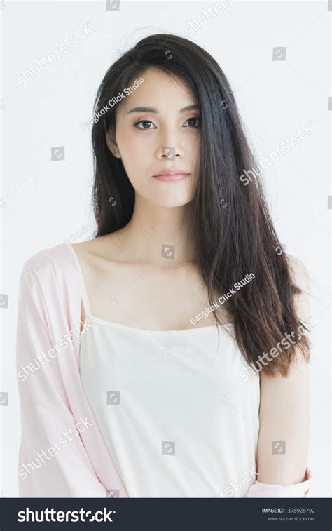 Sexy Asian Woman Model Pajamas Standing 스톡 사진 1378928792 Shutterstock