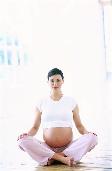 pregnant woman photograph by ian hooton science photo library fine