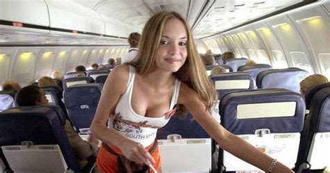 hot and sexy flight attendant in hooters air ~ world stewardess