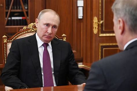 putin plans to ban same sex marriage and says it s his duty to stop
