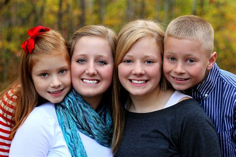 siblings sibling photography poses sibling photography family