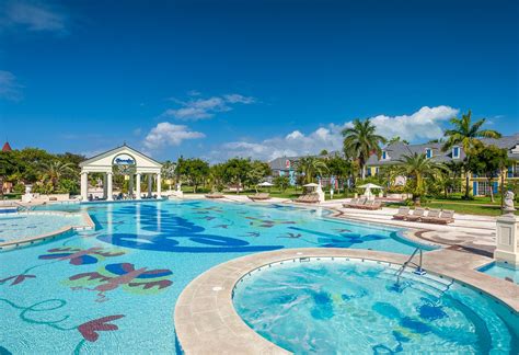 beaches  inclusive family resorts kid friendly vacations