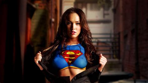 Body Paint Megan Fox Supergirl Bodypaint In Celebrities F