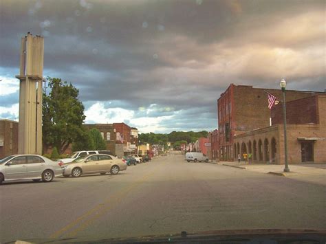 rockwood tn downtown rockwood photo picture image tennessee  city datacom