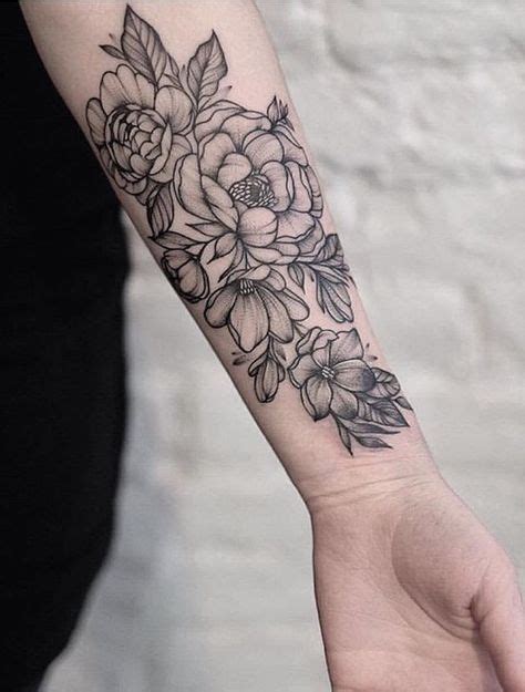 flower tattoo idea tatueringar foer kvinnor svarta tatueringar