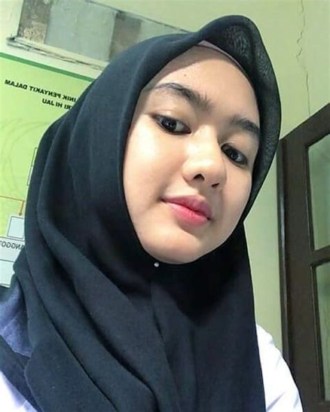 Widya Astuti Hijaber Smile From Semarang Gadis Syantik Muslim Girls